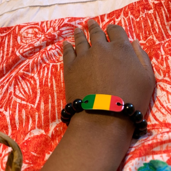 Beaded bracelet - Picture 1 of 7